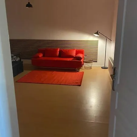 B12 - Bohdanecska 12 Apartment